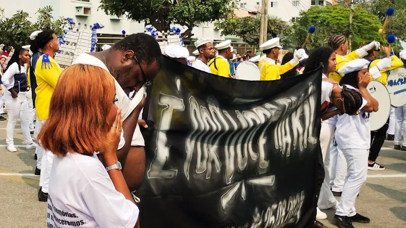 Homenagem à Tia Kil emociona no desfile cívico de 7 de setembro em Araruama